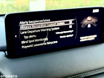 Car image 40