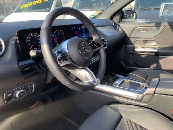 Mercedes-Benz GLA 180 d 85 kW image number 12