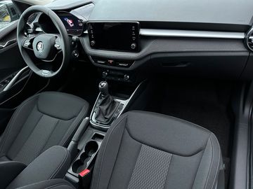 Car image 37