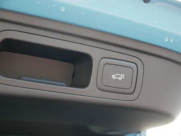 Car image 35
