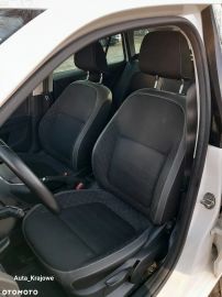 Car image 30