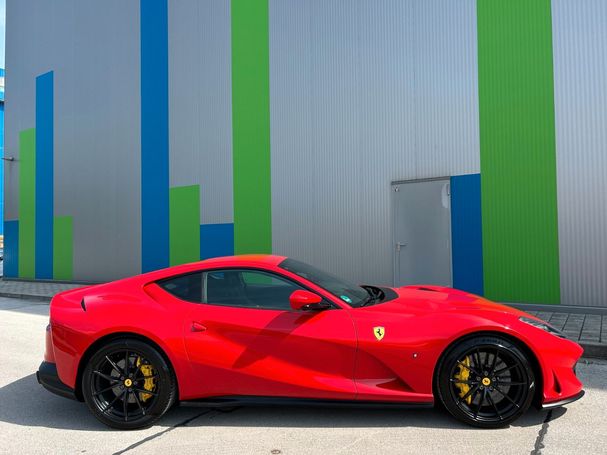 Ferrari 812 Superfast 588 kW image number 4