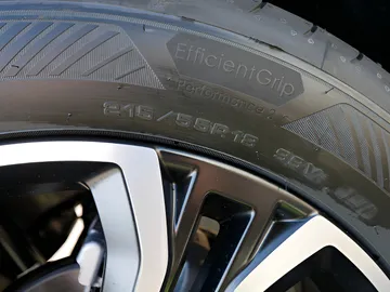 Car image 31