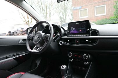 Car image 26