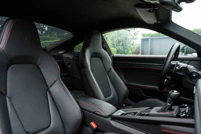 Car image 40