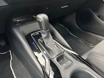 Car image 13