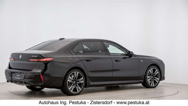 BMW i7 xDrive60 400 kW image number 2