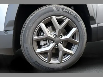 Car image 32