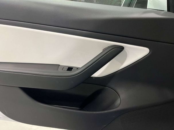 Tesla Model 3 Plus 239 kW image number 20