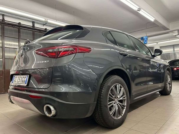 Alfa Romeo Stelvio 2.2 Diesel AT8 118 kW image number 7