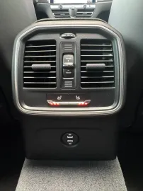 Car image 35