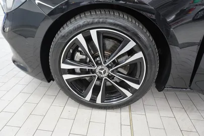 Car image 39