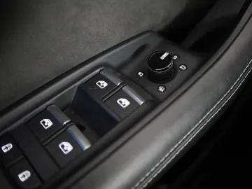 Car image 45