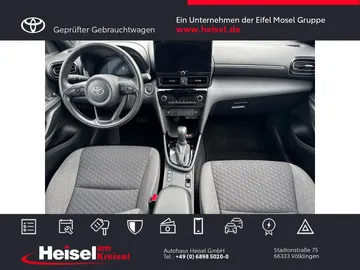 Car image 11
