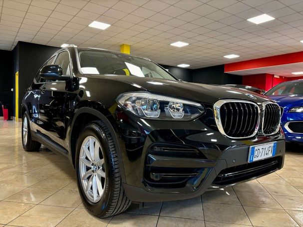 BMW X3 xDrive20d Advantage 140 kW image number 2