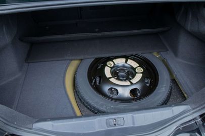 Car image 36