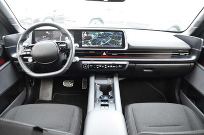 Car image 23