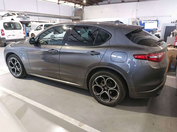 Alfa Romeo Stelvio 2.2 Q4 154 kW image number 4