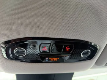Car image 42