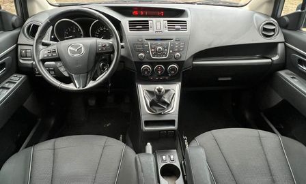 Car image 13