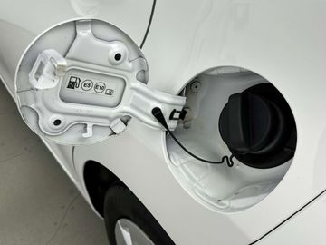 Car image 37