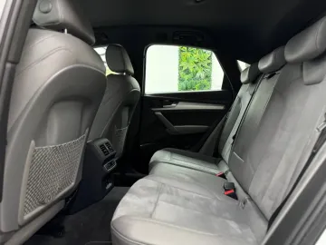 Car image 36