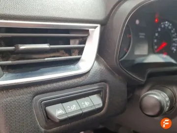 Car image 29