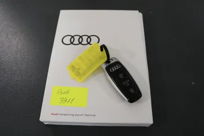 Car image 30