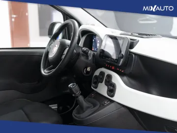 Car image 19