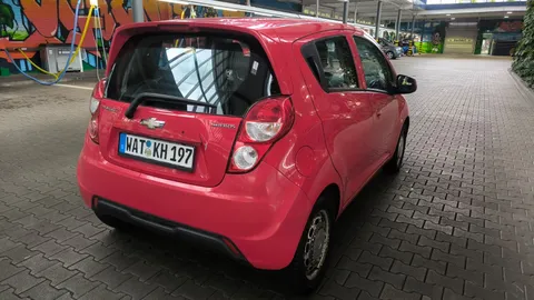 Car image 5