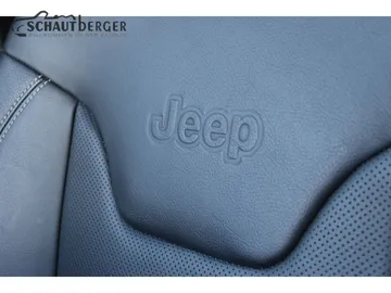Car image 40