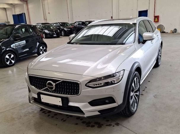 Volvo V90 Cross Country AWD Pro B5 184 kW image number 1