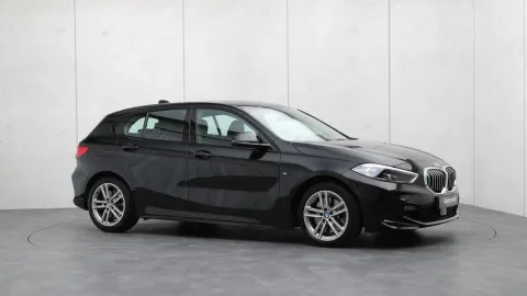 Car image 28