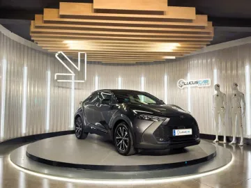 Car image 1