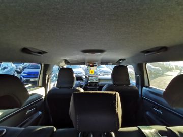 Car image 34