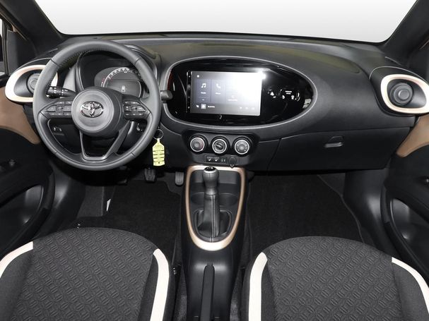 Toyota Aygo X 1.0 53 kW image number 8