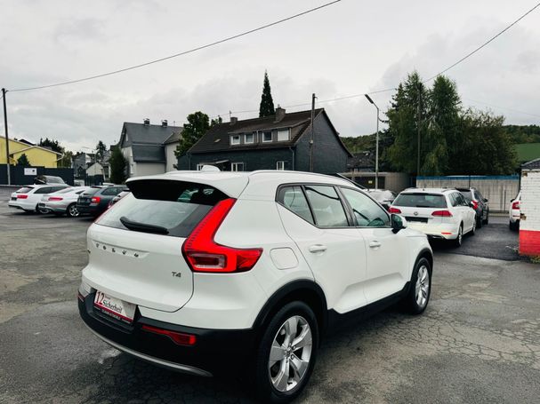 Volvo XC40 Momentum 140 kW image number 7