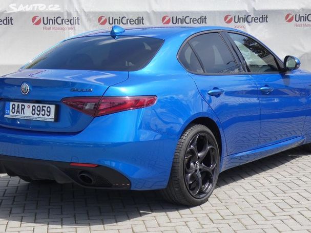 Alfa Romeo Giulia 2.0 Veloce 206 kW image number 3