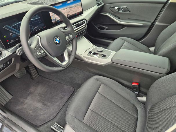 BMW 318i 115 kW image number 9