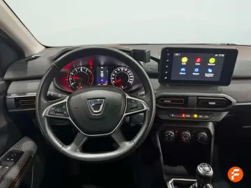 Car image 28