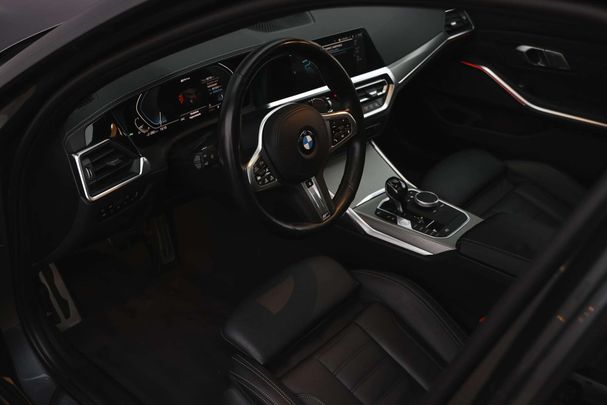 BMW 330 e Touring M Sport 215 kW image number 12