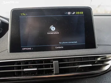 Car image 30