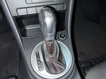 Car image 37