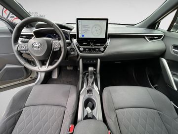 Car image 10