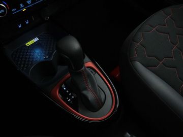 Car image 11