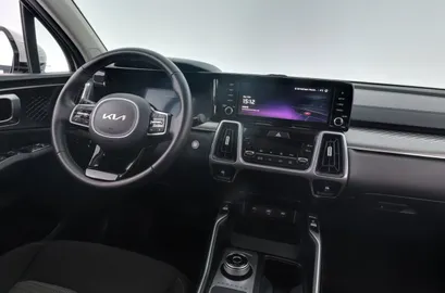 Car image 23