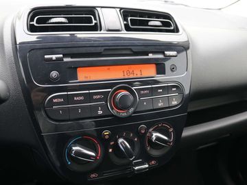 Car image 37