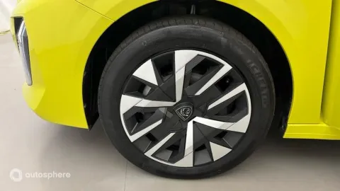 Car image 20