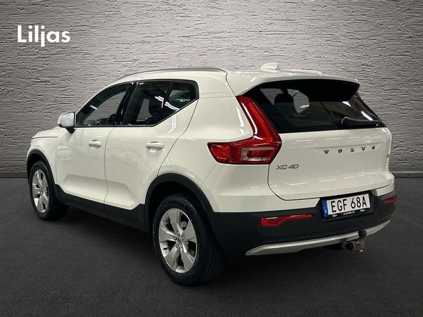 Volvo XC40 T3 Momentum 120 kW image number 2