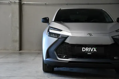 Car image 5